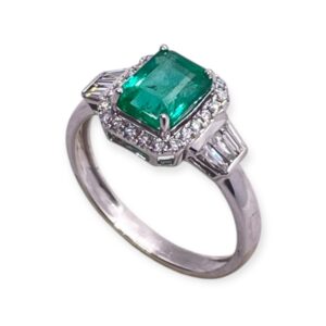 Emerald and diamond ring in gold, Oms milano, Harsh Khandelwal Jewellery