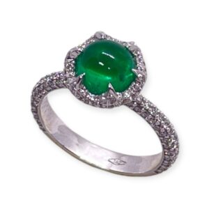 Emerald cabochon and diamond ring in gold, Harsh Khandelwal Jewellery, Oms milano